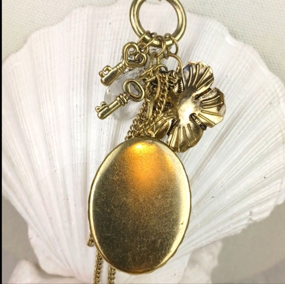 Vintage Cream Stone Enameled Flower Rhinestone Chain Fringe Pendant Necklace - Picture 7 of 8